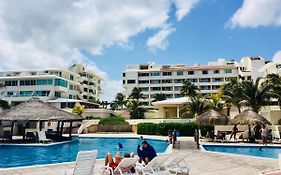 Brisas SeaLight Apartment
