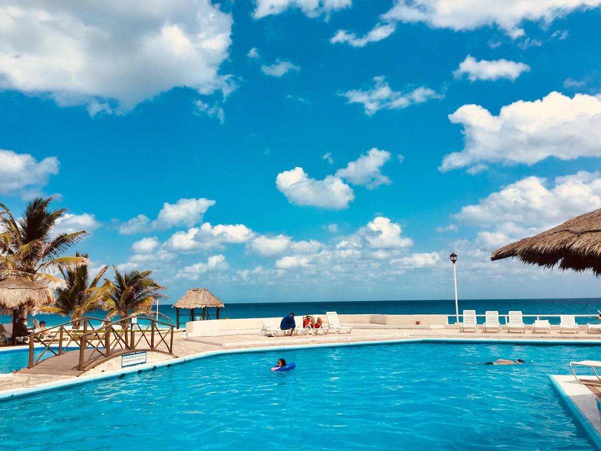 Brisas SeaLight Apartment Cancún Exterior foto