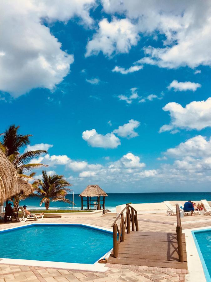 Brisas SeaLight Apartment Cancún Exterior foto